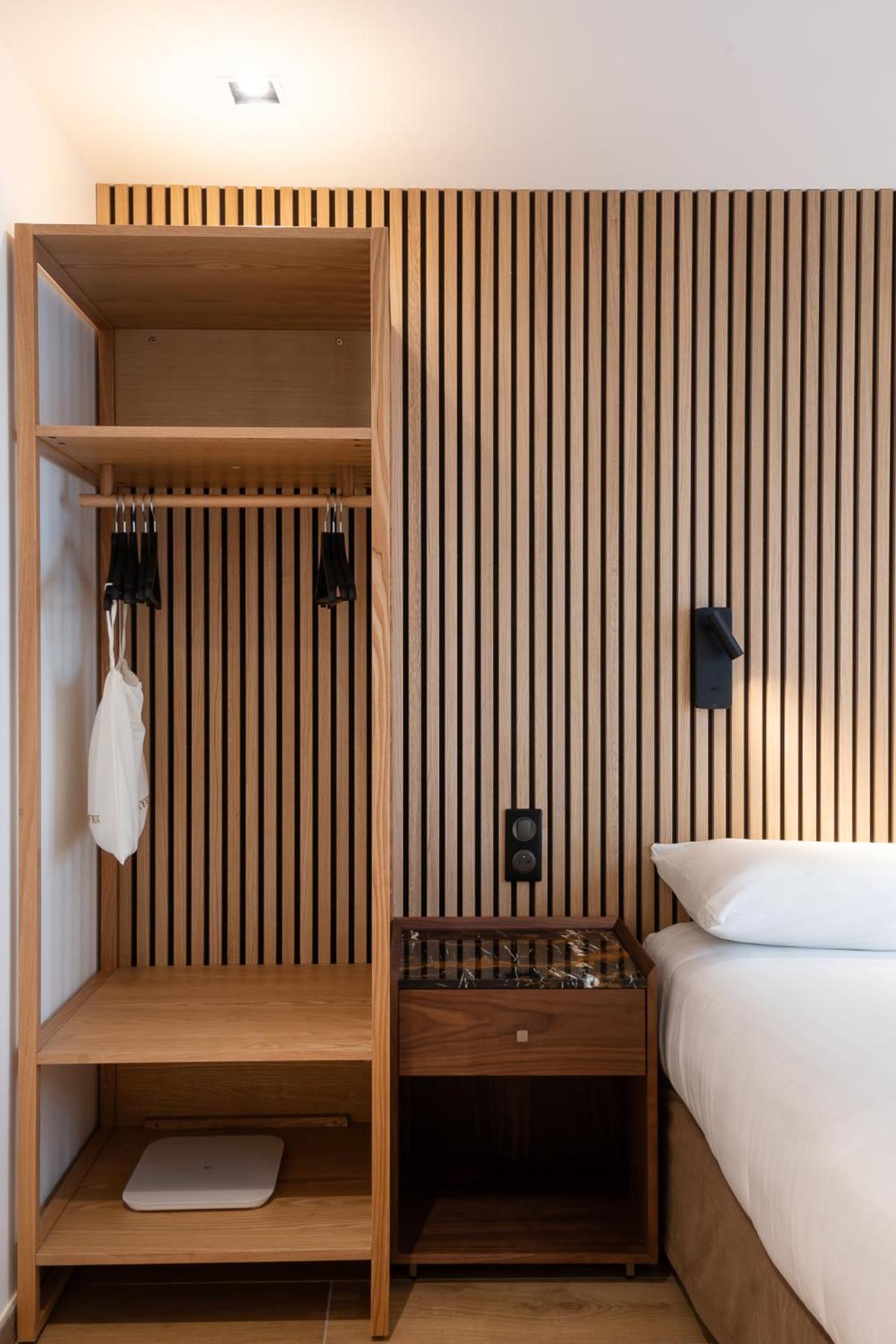 Les Suites Hcr Parijs Buitenkant foto